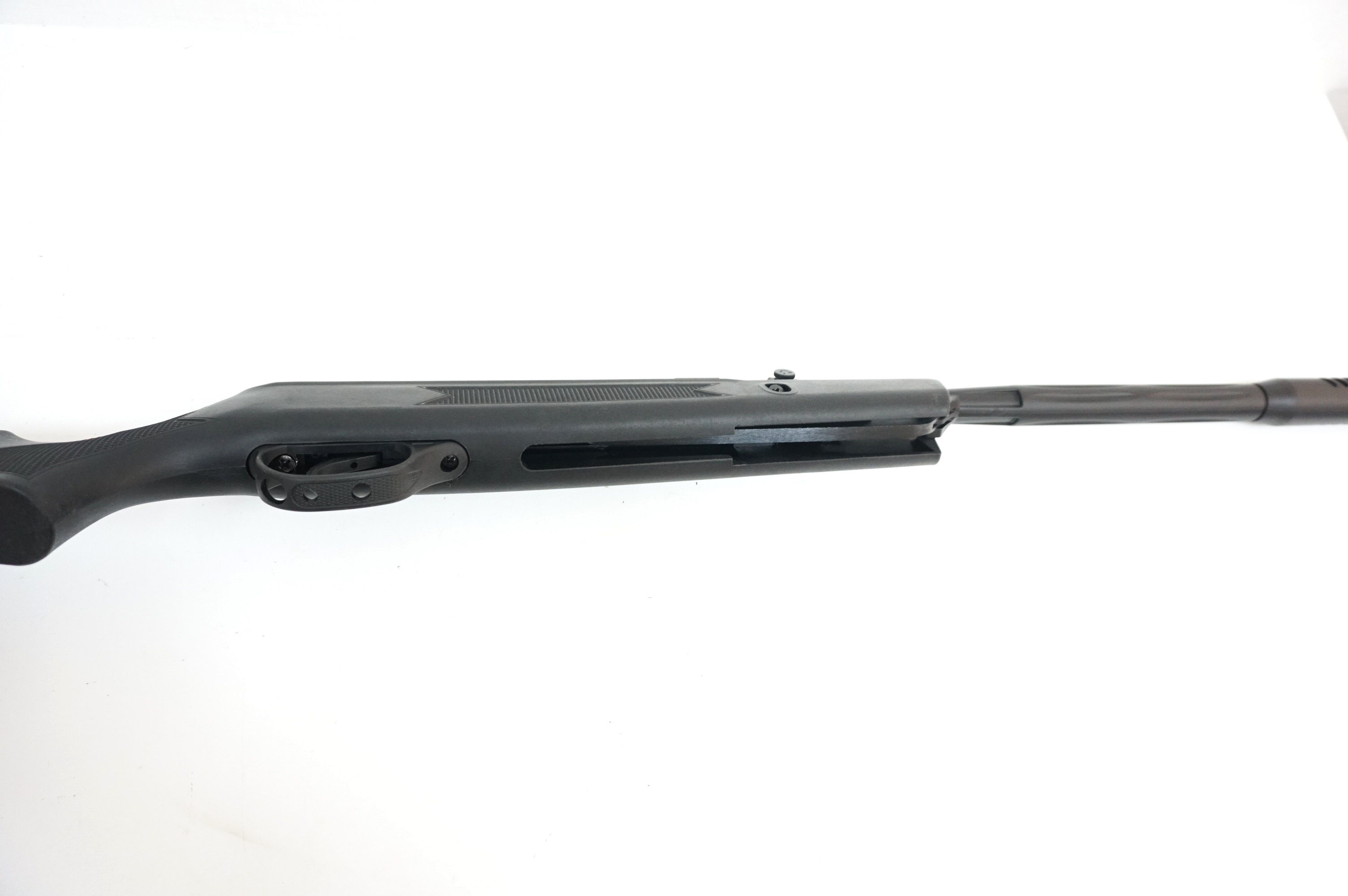 Винтовка пневматическая Striker Alpha кал.4.5,